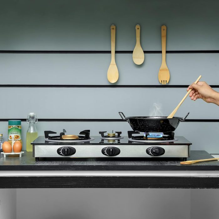 Geepas GGC31012 3-Burner Gas Cooker Size 70mm, 40mm & 90mm Respectively - Ergonomic Design, Automatic Ignition, 3 Heating Zones | Stainless Steel Frame & Tray